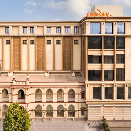 Sunday Hotel فَدودارا المظهر الخارجي الصورة