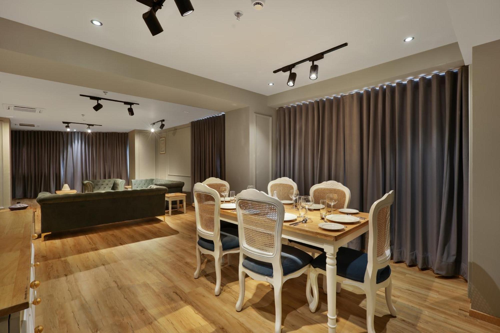 Sunday Hotel فَدودارا المظهر الخارجي الصورة